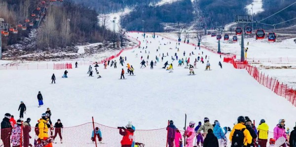 天博体育app下载-看“冰雪顶流”吉林如何玩转“以赛促游”